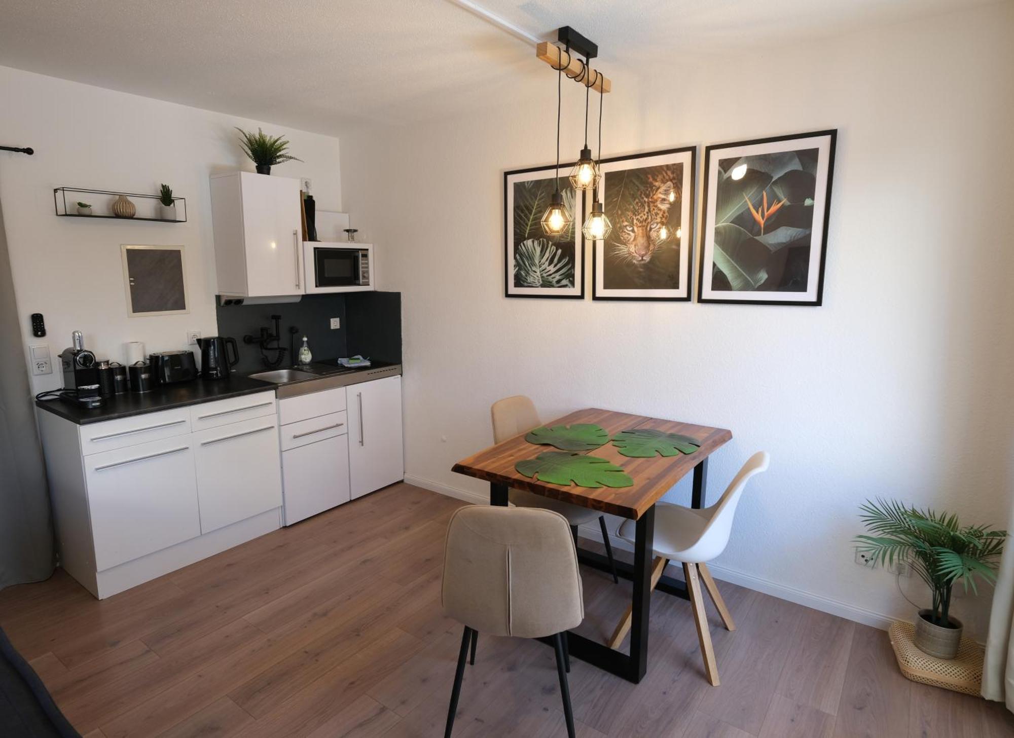 Apartment Cozy Jungle Fever - Modernes Mit Eigenem Parkplatz Magdeburg